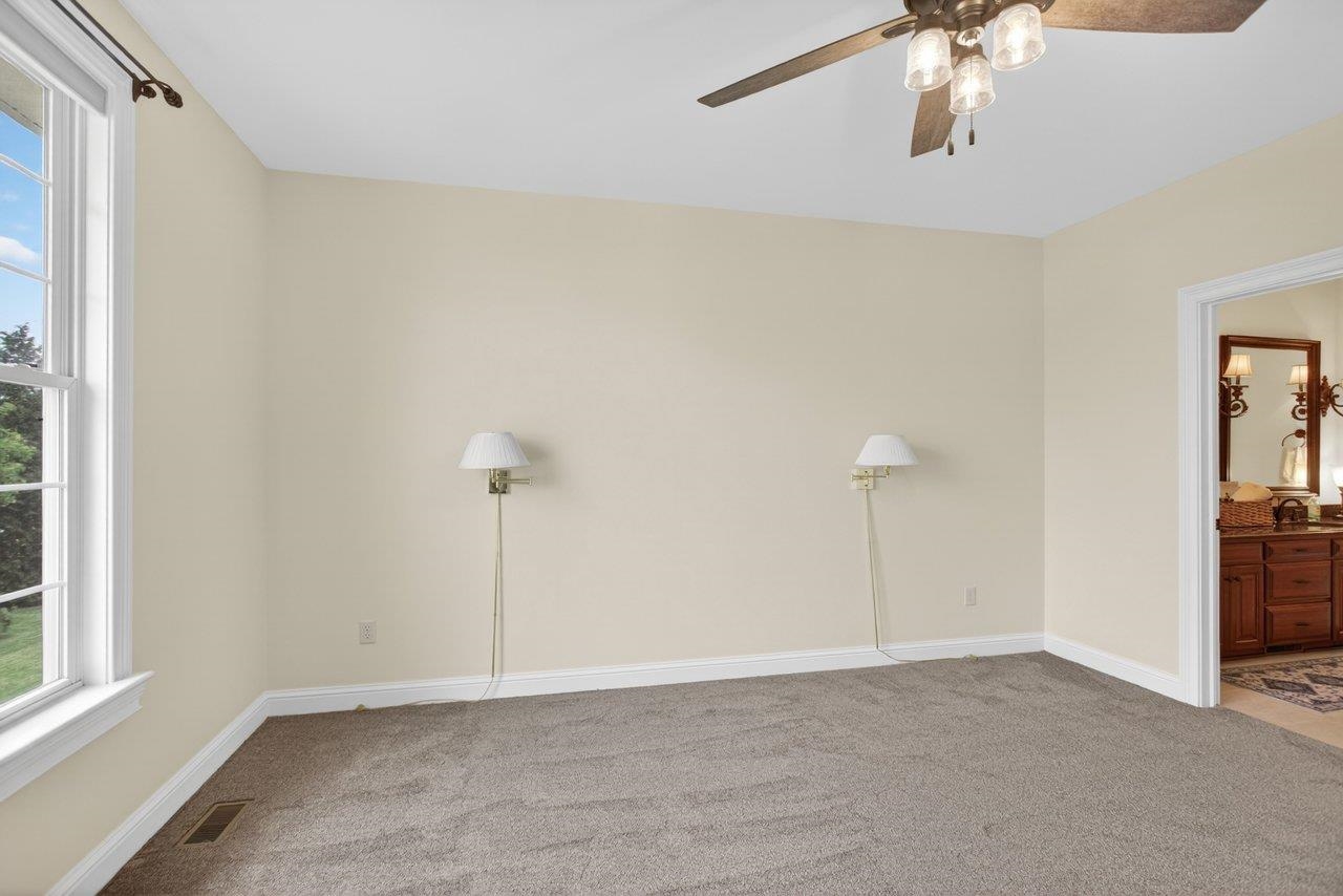 675 COLTSFOOT LN, MCGAHEYSVILLE, Virginia 22840, 3 Bedrooms Bedrooms, ,2 BathroomsBathrooms,Residential,675 COLTSFOOT LN,676873 MLS # 676873