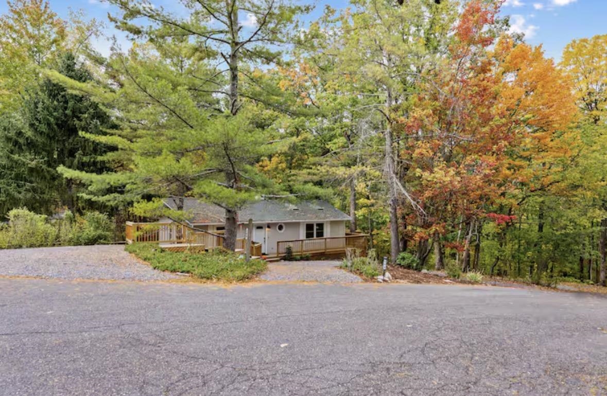 209 FAIRFAX CT, MCGAHEYSVILLE, Virginia 22840, 3 Bedrooms Bedrooms, ,2 BathroomsBathrooms,Residential,209 FAIRFAX CT,676874 MLS # 676874