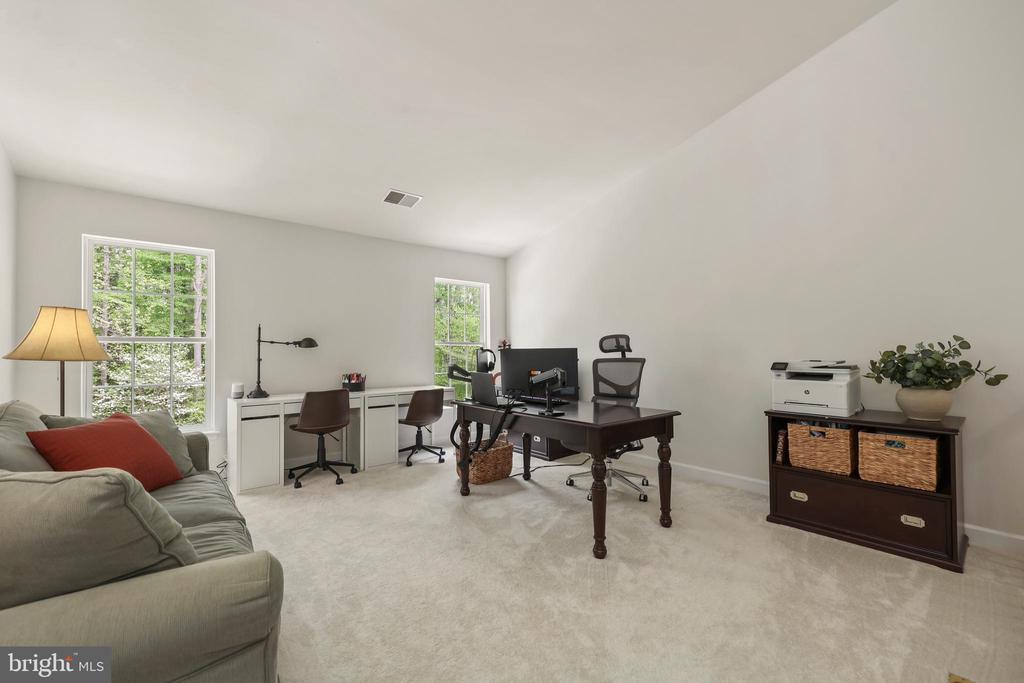 10028 WILLOW RIDGE WAY, SPOTSYLVANIA, Virginia 22553, 5 Bedrooms Bedrooms, ,4 BathroomsBathrooms,Residential,10028 WILLOW RIDGE WAY,VASP2040834 MLS # VASP2040834