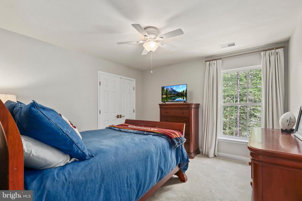 10028 WILLOW RIDGE WAY, SPOTSYLVANIA, Virginia 22553, 5 Bedrooms Bedrooms, ,4 BathroomsBathrooms,Residential,10028 WILLOW RIDGE WAY,VASP2040834 MLS # VASP2040834