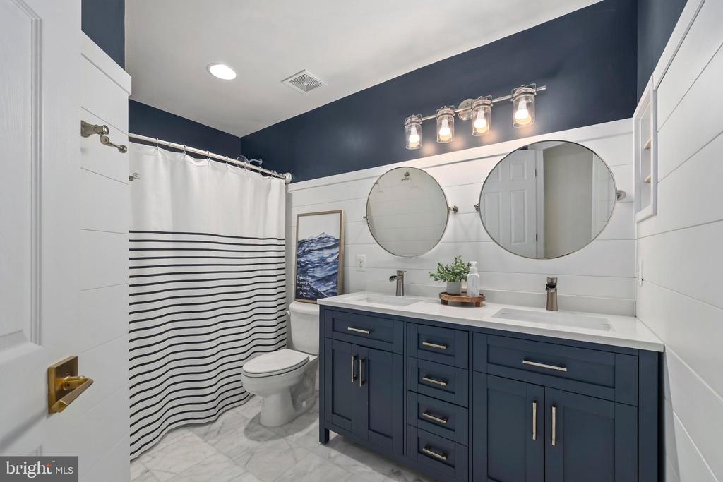10028 WILLOW RIDGE WAY, SPOTSYLVANIA, Virginia 22553, 5 Bedrooms Bedrooms, ,4 BathroomsBathrooms,Residential,10028 WILLOW RIDGE WAY,VASP2040834 MLS # VASP2040834