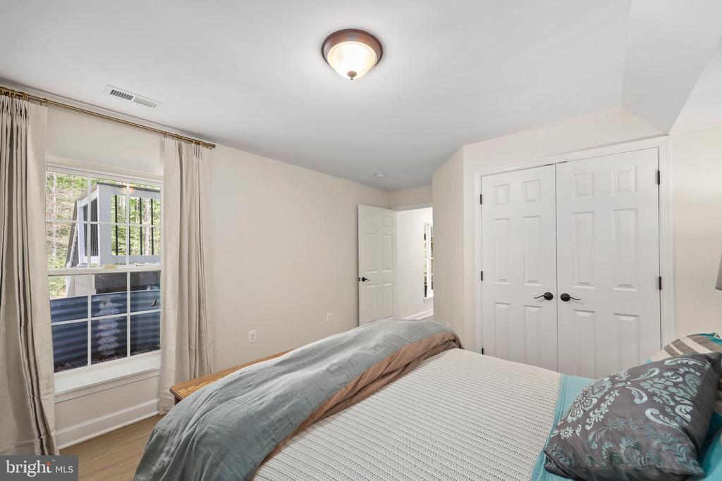10028 WILLOW RIDGE WAY, SPOTSYLVANIA, Virginia 22553, 5 Bedrooms Bedrooms, ,4 BathroomsBathrooms,Residential,10028 WILLOW RIDGE WAY,VASP2040834 MLS # VASP2040834