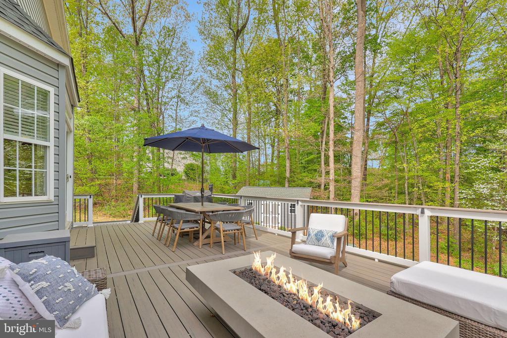 10028 WILLOW RIDGE WAY, SPOTSYLVANIA, Virginia 22553, 5 Bedrooms Bedrooms, ,4 BathroomsBathrooms,Residential,10028 WILLOW RIDGE WAY,VASP2040834 MLS # VASP2040834