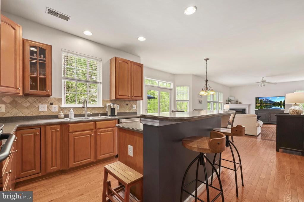 10028 WILLOW RIDGE WAY, SPOTSYLVANIA, Virginia 22553, 5 Bedrooms Bedrooms, ,4 BathroomsBathrooms,Residential,10028 WILLOW RIDGE WAY,VASP2040834 MLS # VASP2040834