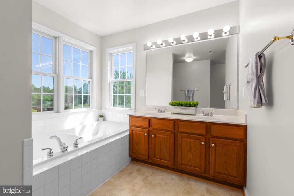 16390 WAYLAND RD, CULPEPER, Virginia 22701, 4 Bedrooms Bedrooms, ,2 BathroomsBathrooms,Residential,16390 WAYLAND RD,VACU2013436 MLS # VACU2013436