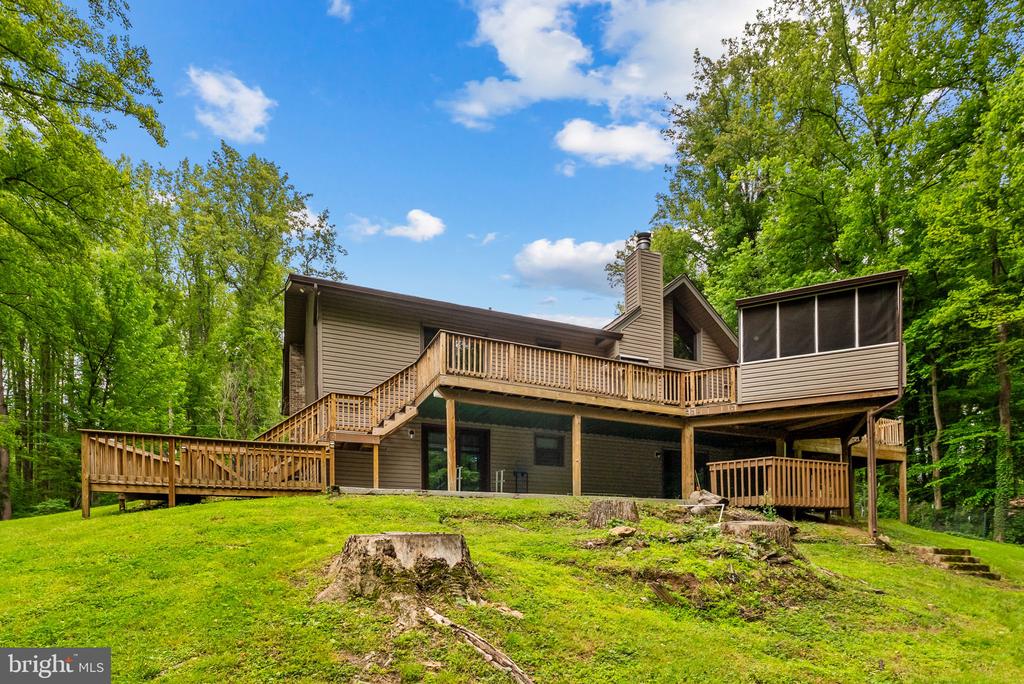 5662 LINDEN CT, WARRENTON, Virginia 20187, 4 Bedrooms Bedrooms, ,4 BathroomsBathrooms,Residential,5662 LINDEN CT,VAFQ2021744 MLS # VAFQ2021744