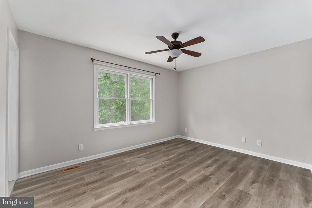 11902 PLANTATION DR, SPOTSYLVANIA, Virginia 22551, 4 Bedrooms Bedrooms, ,3 BathroomsBathrooms,Residential,11902 PLANTATION DR,VASP2041468 MLS # VASP2041468