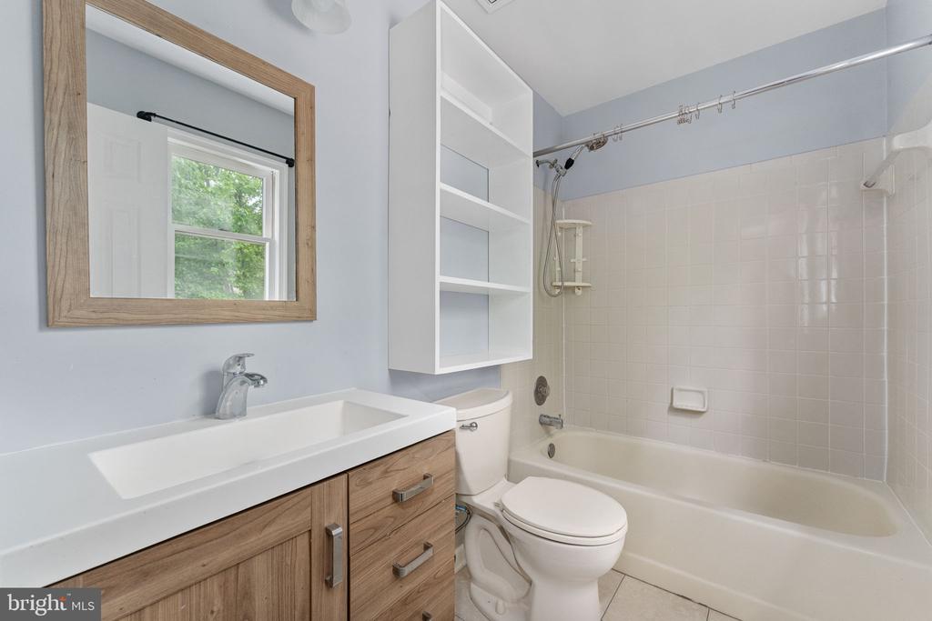 11902 PLANTATION DR, SPOTSYLVANIA, Virginia 22551, 4 Bedrooms Bedrooms, ,3 BathroomsBathrooms,Residential,11902 PLANTATION DR,VASP2041468 MLS # VASP2041468