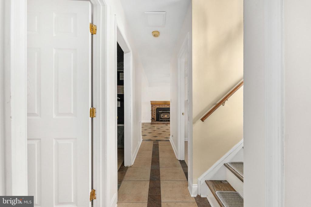 11902 PLANTATION DR, SPOTSYLVANIA, Virginia 22551, 4 Bedrooms Bedrooms, ,3 BathroomsBathrooms,Residential,11902 PLANTATION DR,VASP2041468 MLS # VASP2041468