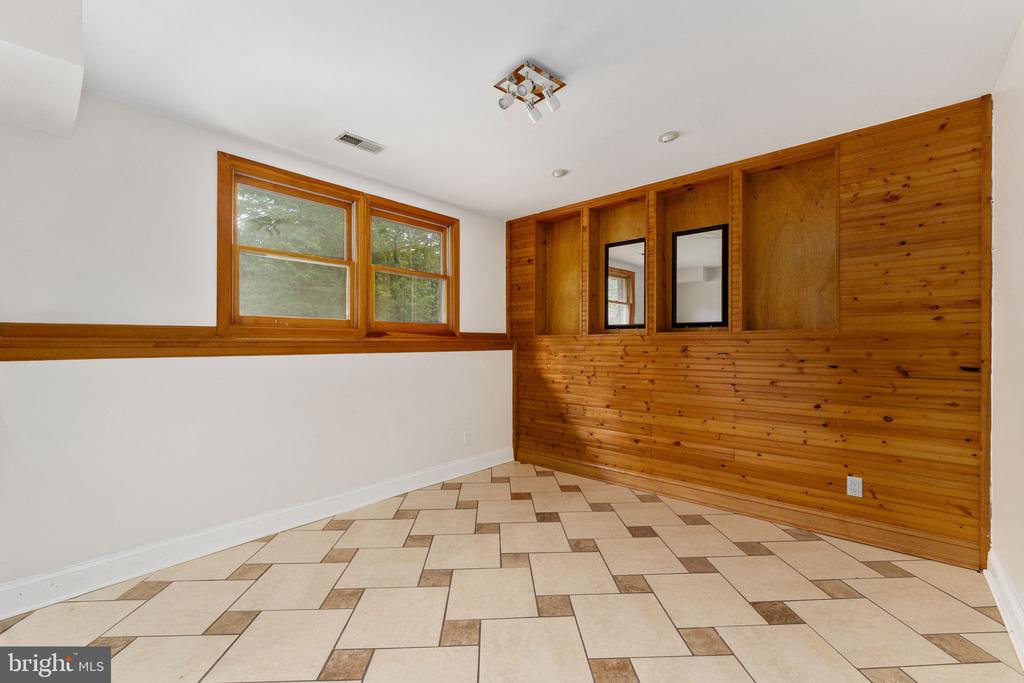 11902 PLANTATION DR, SPOTSYLVANIA, Virginia 22551, 4 Bedrooms Bedrooms, ,3 BathroomsBathrooms,Residential,11902 PLANTATION DR,VASP2041468 MLS # VASP2041468