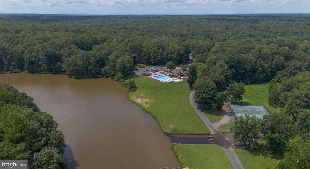 11902 PLANTATION DR, SPOTSYLVANIA, Virginia 22551, 4 Bedrooms Bedrooms, ,3 BathroomsBathrooms,Residential,11902 PLANTATION DR,VASP2041468 MLS # VASP2041468