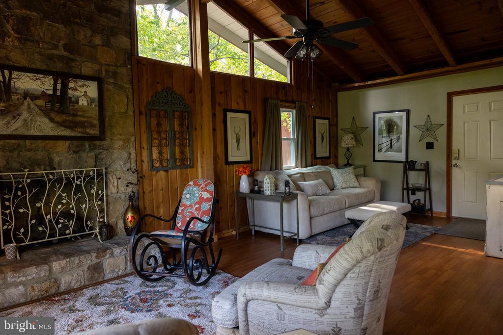 187 MOUNTAIN VIEW DR, LURAY, Virginia 22835, 1 Bedroom Bedrooms, ,1 BathroomBathrooms,Residential,187 MOUNTAIN VIEW DR,VAPA2006362 MLS # VAPA2006362