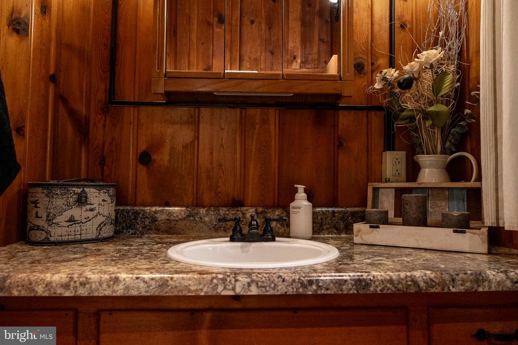 187 MOUNTAIN VIEW DR, LURAY, Virginia 22835, 1 Bedroom Bedrooms, ,1 BathroomBathrooms,Residential,187 MOUNTAIN VIEW DR,VAPA2006362 MLS # VAPA2006362