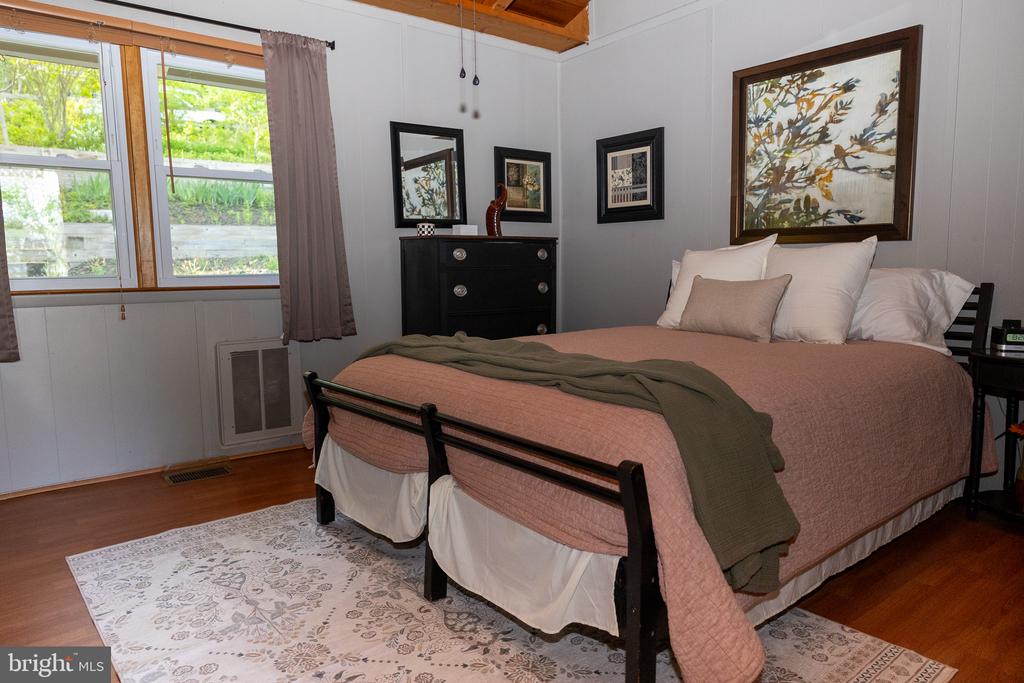 187 MOUNTAIN VIEW DR, LURAY, Virginia 22835, 1 Bedroom Bedrooms, ,1 BathroomBathrooms,Residential,187 MOUNTAIN VIEW DR,VAPA2006362 MLS # VAPA2006362