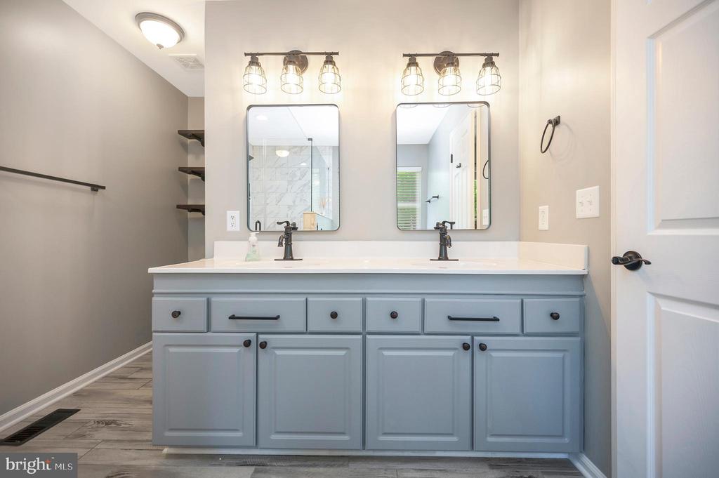 801 EASTOVER PKWY, LOCUST GROVE, Virginia 22508, 3 Bedrooms Bedrooms, ,3 BathroomsBathrooms,Residential,801 EASTOVER PKWY,VAOR2013796 MLS # VAOR2013796