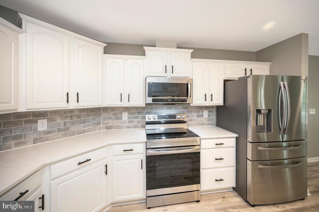 801 EASTOVER PKWY, LOCUST GROVE, Virginia 22508, 3 Bedrooms Bedrooms, ,3 BathroomsBathrooms,Residential,801 EASTOVER PKWY,VAOR2013796 MLS # VAOR2013796