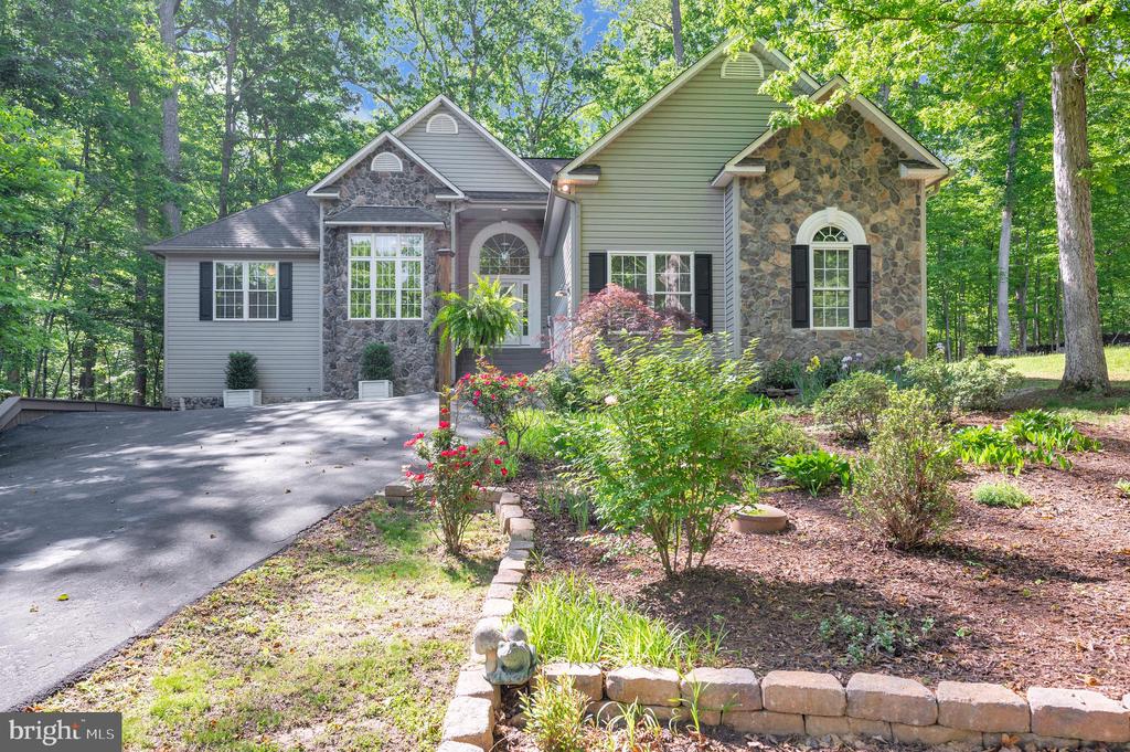 801 EASTOVER PKWY, LOCUST GROVE, Virginia 22508, 3 Bedrooms Bedrooms, ,3 BathroomsBathrooms,Residential,801 EASTOVER PKWY,VAOR2013796 MLS # VAOR2013796