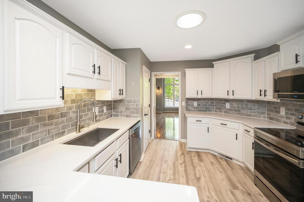 801 EASTOVER PKWY, LOCUST GROVE, Virginia 22508, 3 Bedrooms Bedrooms, ,3 BathroomsBathrooms,Residential,801 EASTOVER PKWY,VAOR2013796 MLS # VAOR2013796
