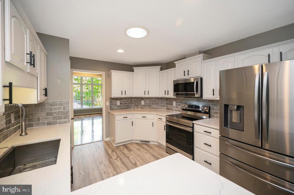 801 EASTOVER PKWY, LOCUST GROVE, Virginia 22508, 3 Bedrooms Bedrooms, ,3 BathroomsBathrooms,Residential,801 EASTOVER PKWY,VAOR2013796 MLS # VAOR2013796