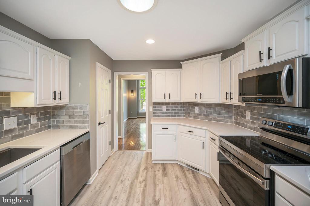 801 EASTOVER PKWY, LOCUST GROVE, Virginia 22508, 3 Bedrooms Bedrooms, ,3 BathroomsBathrooms,Residential,801 EASTOVER PKWY,VAOR2013796 MLS # VAOR2013796