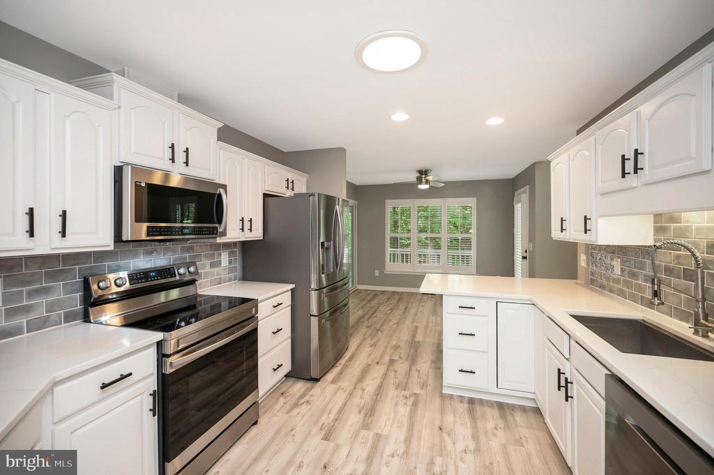 801 EASTOVER PKWY, LOCUST GROVE, Virginia 22508, 3 Bedrooms Bedrooms, ,3 BathroomsBathrooms,Residential,801 EASTOVER PKWY,VAOR2013796 MLS # VAOR2013796