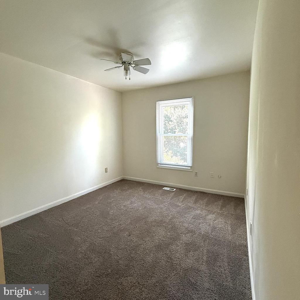 10740 BRICE CT, FREDERICKSBURG, Virginia 22407, 4 Bedrooms Bedrooms, ,3 BathroomsBathrooms,Residential,BALLANTRAYE,10740 BRICE CT,VASP2041204 MLS # VASP2041204