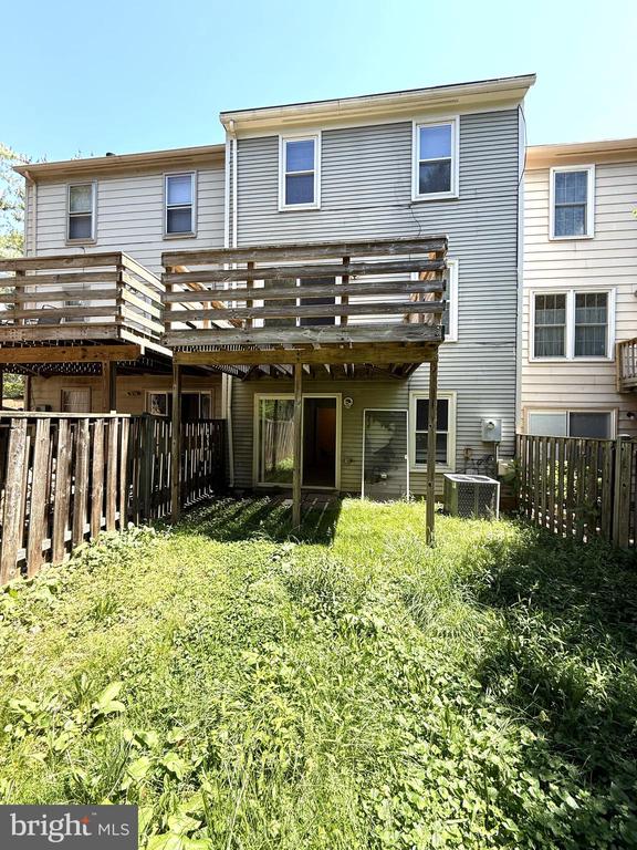 10740 BRICE CT, FREDERICKSBURG, Virginia 22407, 4 Bedrooms Bedrooms, ,3 BathroomsBathrooms,Residential,BALLANTRAYE,10740 BRICE CT,VASP2041204 MLS # VASP2041204