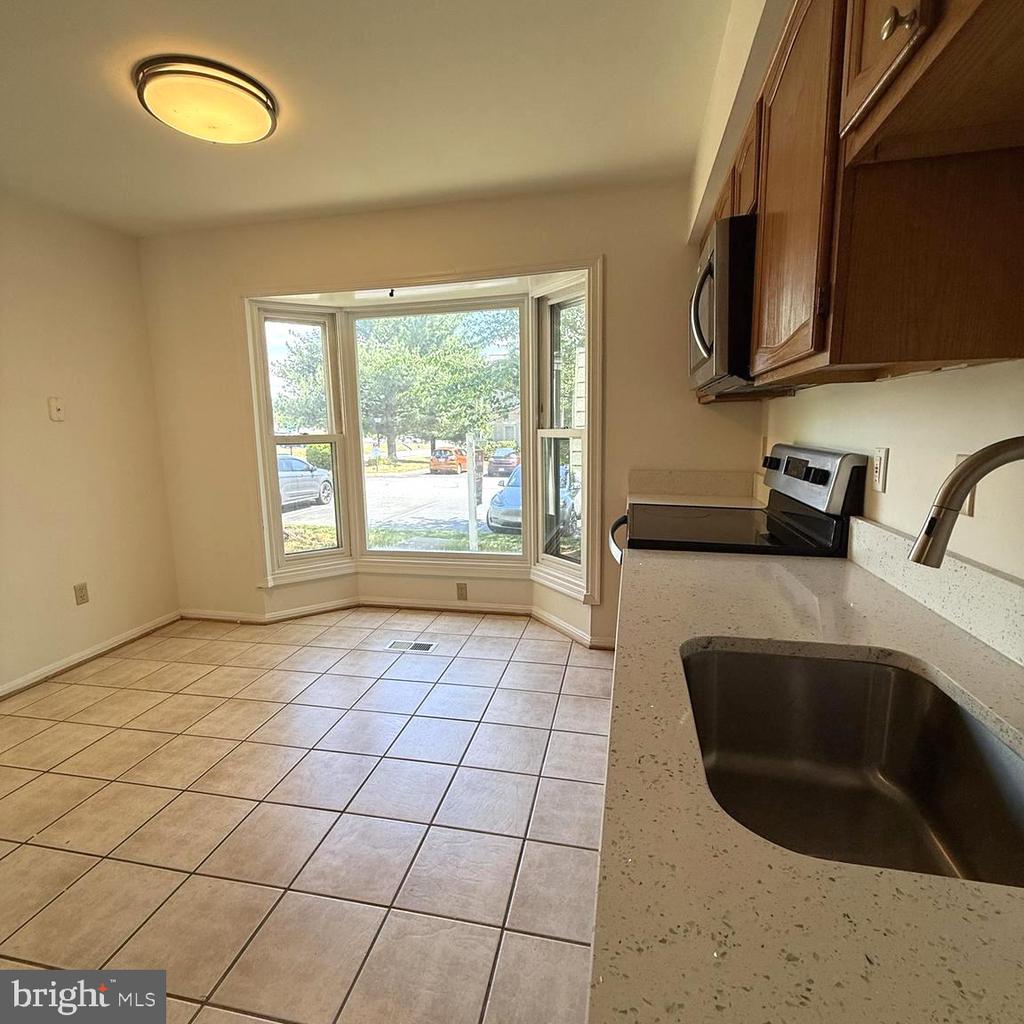 10740 BRICE CT, FREDERICKSBURG, Virginia 22407, 4 Bedrooms Bedrooms, ,3 BathroomsBathrooms,Residential,BALLANTRAYE,10740 BRICE CT,VASP2041204 MLS # VASP2041204
