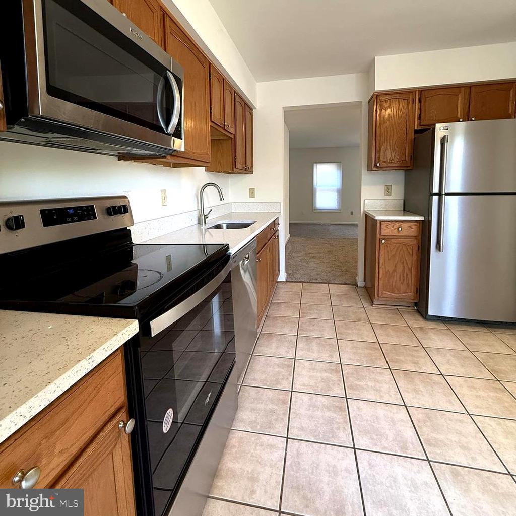 10740 BRICE CT, FREDERICKSBURG, Virginia 22407, 4 Bedrooms Bedrooms, ,3 BathroomsBathrooms,Residential,BALLANTRAYE,10740 BRICE CT,VASP2041204 MLS # VASP2041204