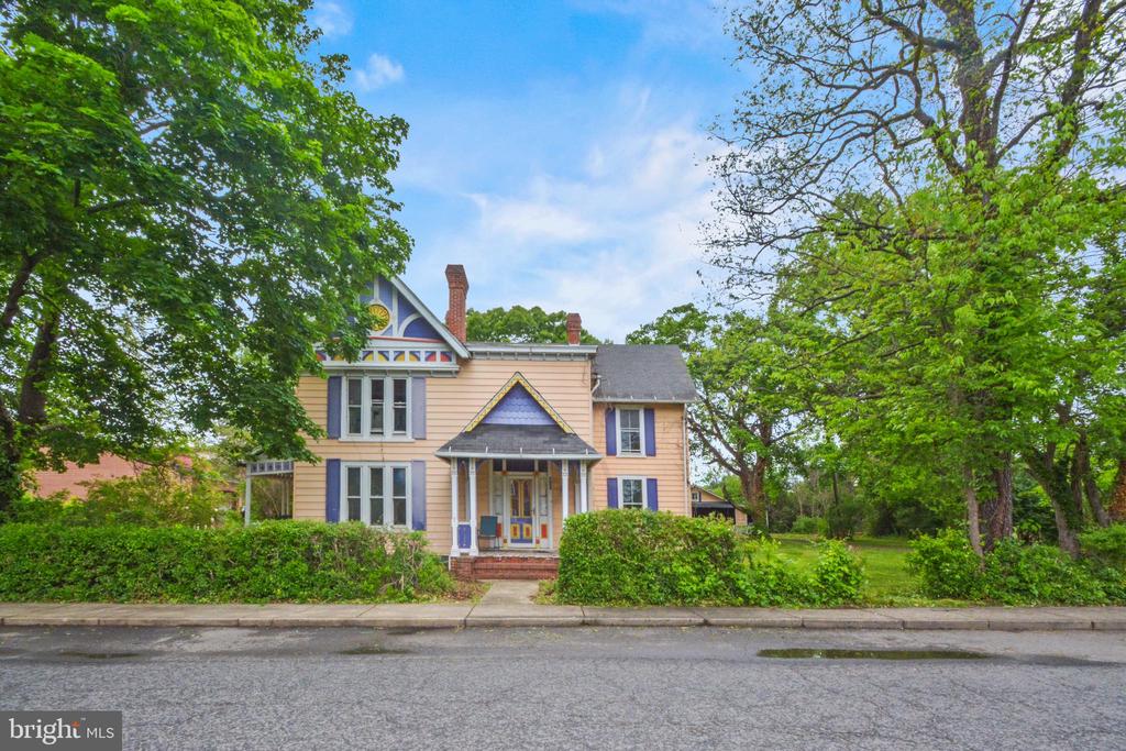 300 NORTH FRANKLIN, REMINGTON, Virginia 22734, 4 Bedrooms Bedrooms, ,4 BathroomsBathrooms,Residential,300 NORTH FRANKLIN,VAFQ2021954 MLS # VAFQ2021954