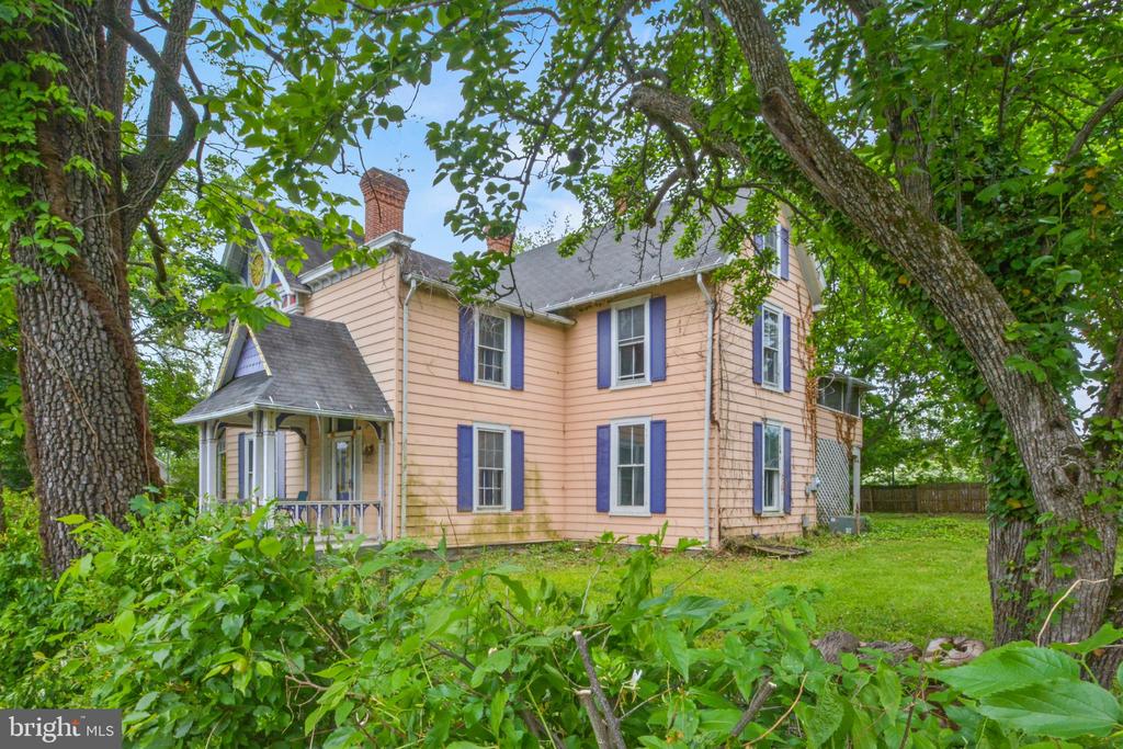 300 NORTH FRANKLIN, REMINGTON, Virginia 22734, 4 Bedrooms Bedrooms, ,4 BathroomsBathrooms,Residential,300 NORTH FRANKLIN,VAFQ2021954 MLS # VAFQ2021954
