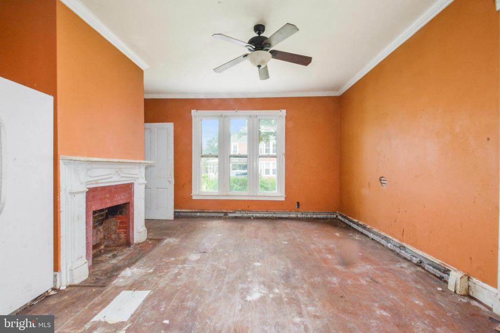 300 NORTH FRANKLIN, REMINGTON, Virginia 22734, 4 Bedrooms Bedrooms, ,4 BathroomsBathrooms,Residential,300 NORTH FRANKLIN,VAFQ2021954 MLS # VAFQ2021954