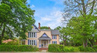 300 NORTH FRANKLIN, REMINGTON, Virginia 22734, 4 Bedrooms Bedrooms, ,4 BathroomsBathrooms,Residential,300 NORTH FRANKLIN,VAFQ2021954 MLS # VAFQ2021954