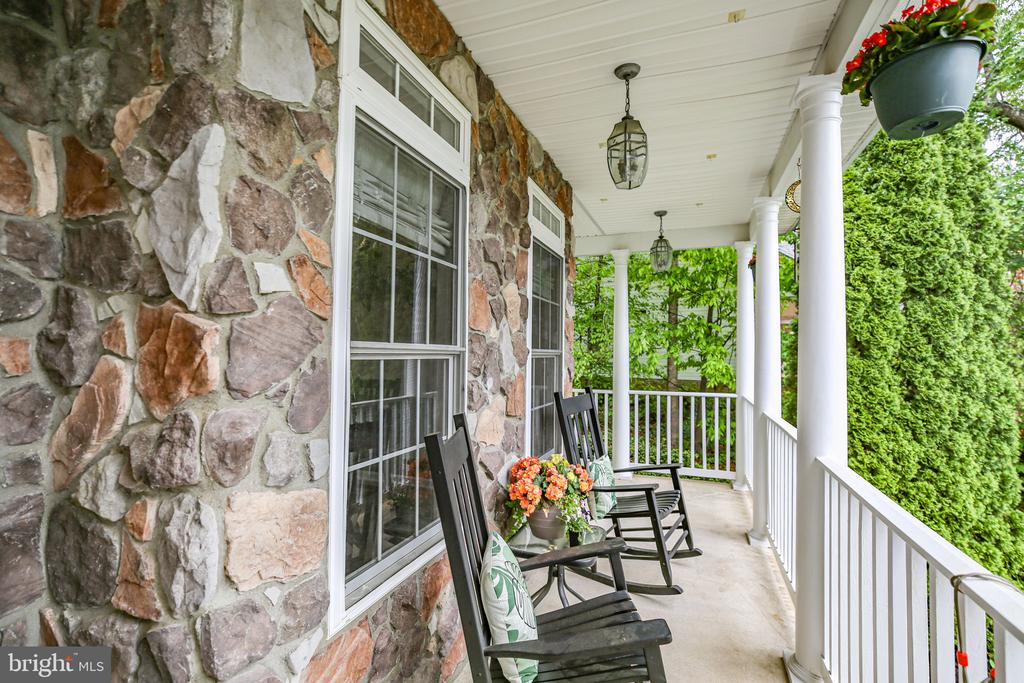1472 MORRIS POND DR, LOCUST GROVE, Virginia 22508, 5 Bedrooms Bedrooms, ,3 BathroomsBathrooms,Residential,1472 MORRIS POND DR,VAOR2014078 MLS # VAOR2014078
