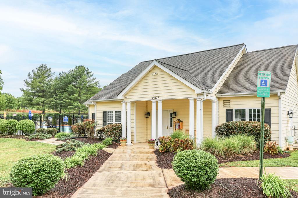 1472 MORRIS POND DR, LOCUST GROVE, Virginia 22508, 5 Bedrooms Bedrooms, ,3 BathroomsBathrooms,Residential,1472 MORRIS POND DR,VAOR2014078 MLS # VAOR2014078