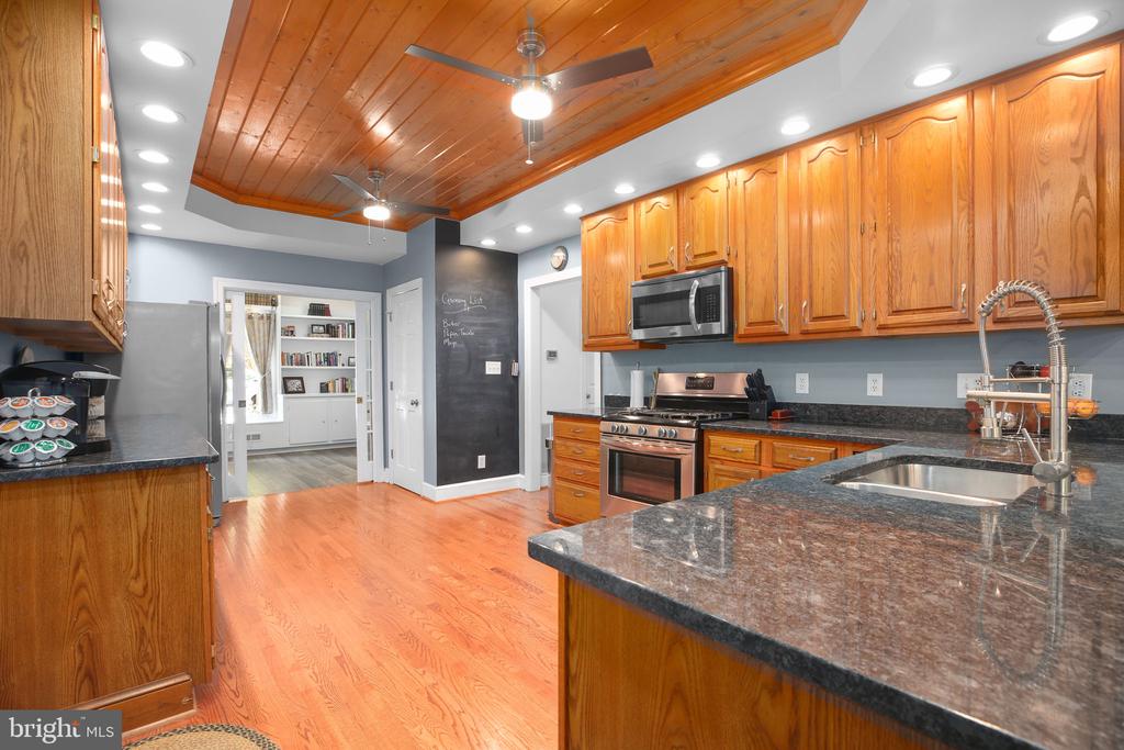 10102 BLANDFIELD LN, FREDERICKSBURG, Virginia 22408, 4 Bedrooms Bedrooms, ,4 BathroomsBathrooms,Residential,THE GREENS AT LEE'S HILL,10102 BLANDFIELD LN,VASP2041608 MLS # VASP2041608