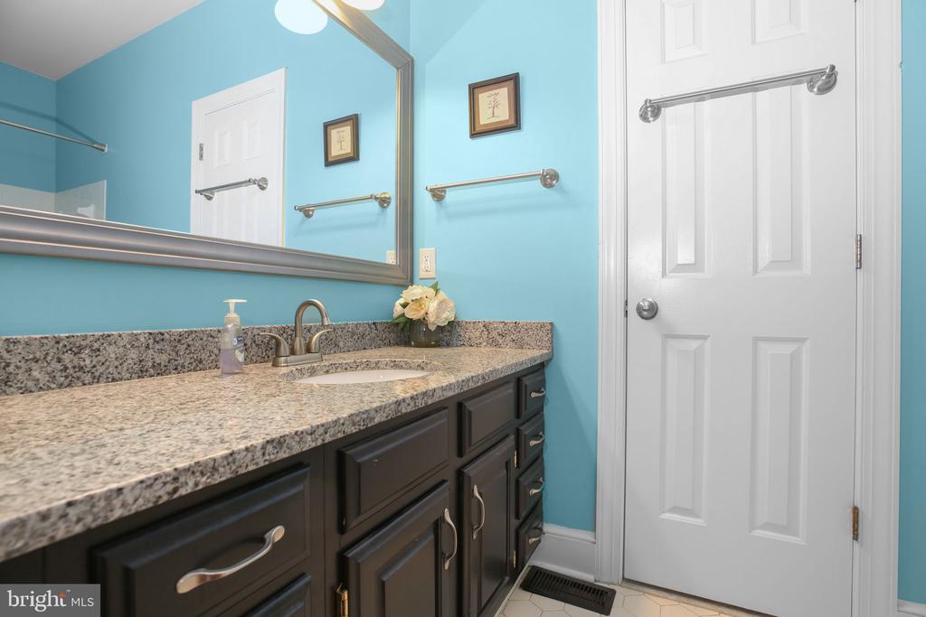 10102 BLANDFIELD LN, FREDERICKSBURG, Virginia 22408, 4 Bedrooms Bedrooms, ,4 BathroomsBathrooms,Residential,THE GREENS AT LEE'S HILL,10102 BLANDFIELD LN,VASP2041608 MLS # VASP2041608