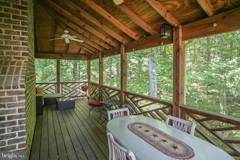 10102 BLANDFIELD LN, FREDERICKSBURG, Virginia 22408, 4 Bedrooms Bedrooms, ,4 BathroomsBathrooms,Residential,THE GREENS AT LEE'S HILL,10102 BLANDFIELD LN,VASP2041608 MLS # VASP2041608