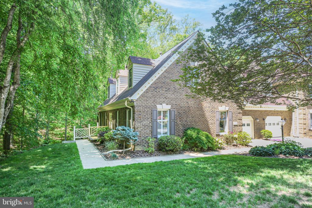 10102 BLANDFIELD LN, FREDERICKSBURG, Virginia 22408, 4 Bedrooms Bedrooms, ,4 BathroomsBathrooms,Residential,THE GREENS AT LEE'S HILL,10102 BLANDFIELD LN,VASP2041608 MLS # VASP2041608