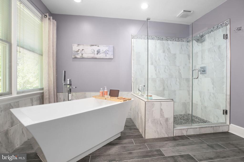 10102 BLANDFIELD LN, FREDERICKSBURG, Virginia 22408, 4 Bedrooms Bedrooms, ,4 BathroomsBathrooms,Residential,THE GREENS AT LEE'S HILL,10102 BLANDFIELD LN,VASP2041608 MLS # VASP2041608