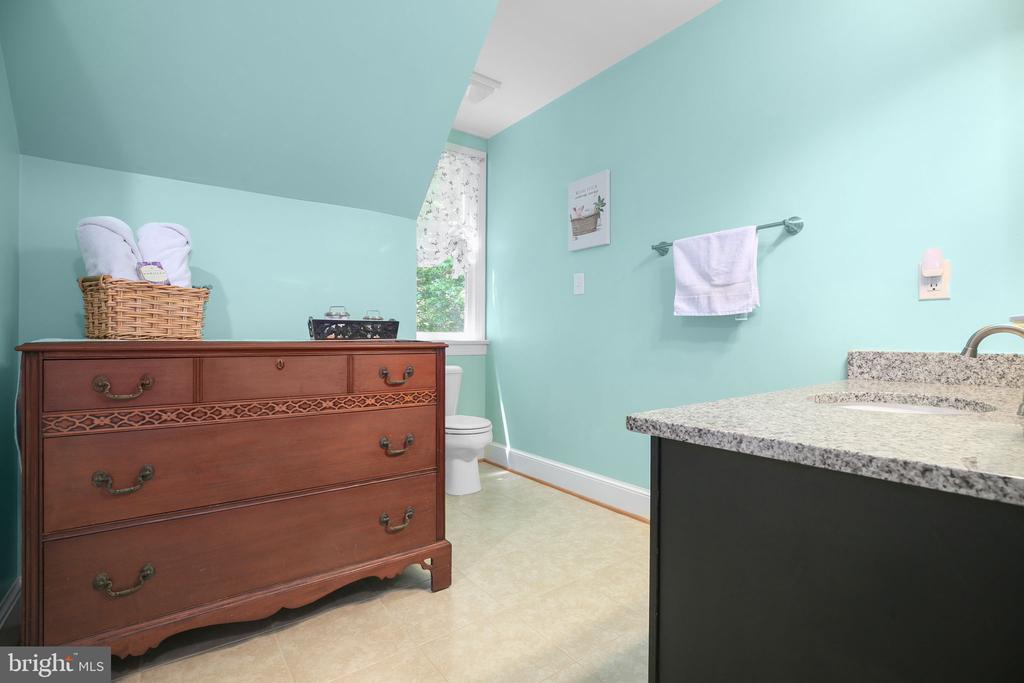 10102 BLANDFIELD LN, FREDERICKSBURG, Virginia 22408, 4 Bedrooms Bedrooms, ,4 BathroomsBathrooms,Residential,THE GREENS AT LEE'S HILL,10102 BLANDFIELD LN,VASP2041608 MLS # VASP2041608