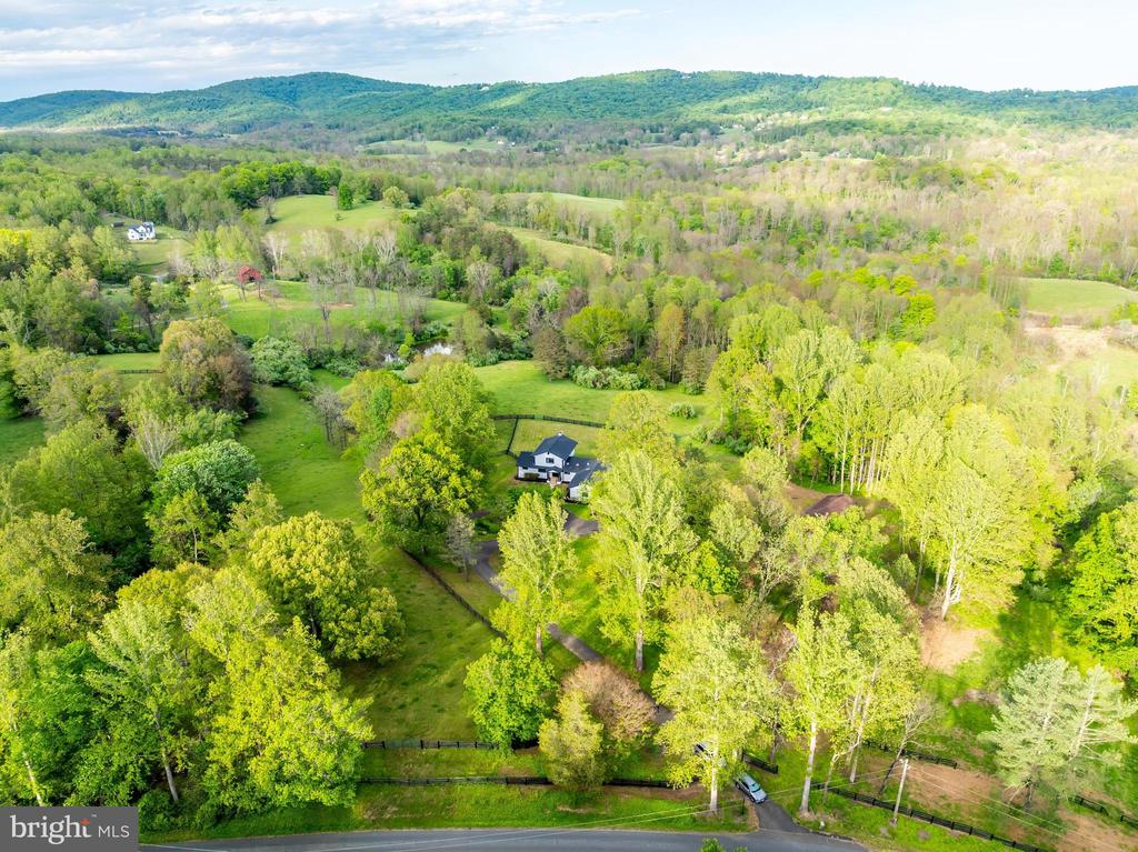 6891 WILSON RD, MARSHALL, Virginia 20115, 4 Bedrooms Bedrooms, ,3 BathroomsBathrooms,Residential,6891 WILSON RD,VAFQ2021902 MLS # VAFQ2021902