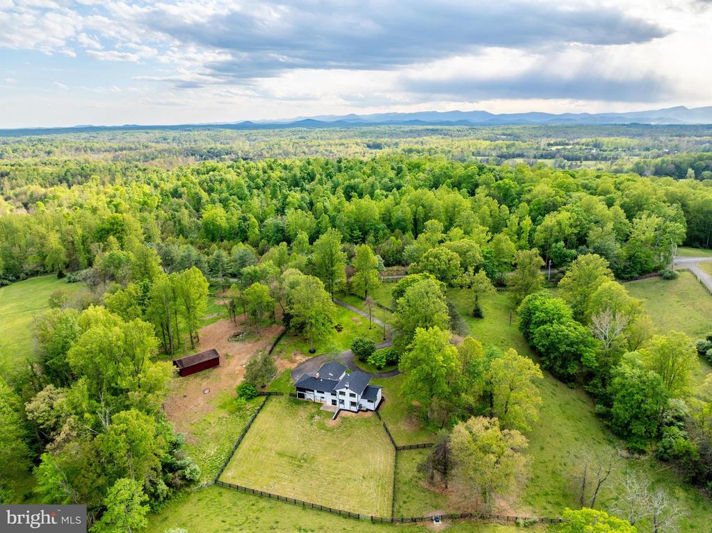 6891 WILSON RD, MARSHALL, Virginia 20115, 4 Bedrooms Bedrooms, ,3 BathroomsBathrooms,Residential,6891 WILSON RD,VAFQ2021902 MLS # VAFQ2021902