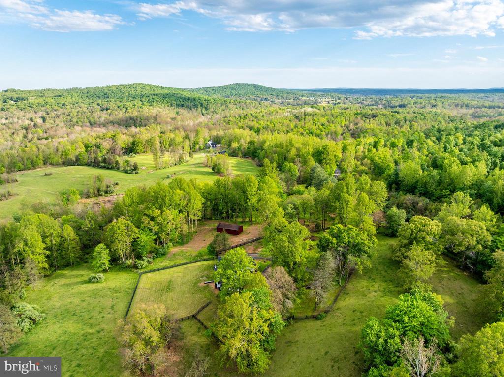 6891 WILSON RD, MARSHALL, Virginia 20115, 4 Bedrooms Bedrooms, ,3 BathroomsBathrooms,Residential,6891 WILSON RD,VAFQ2021902 MLS # VAFQ2021902