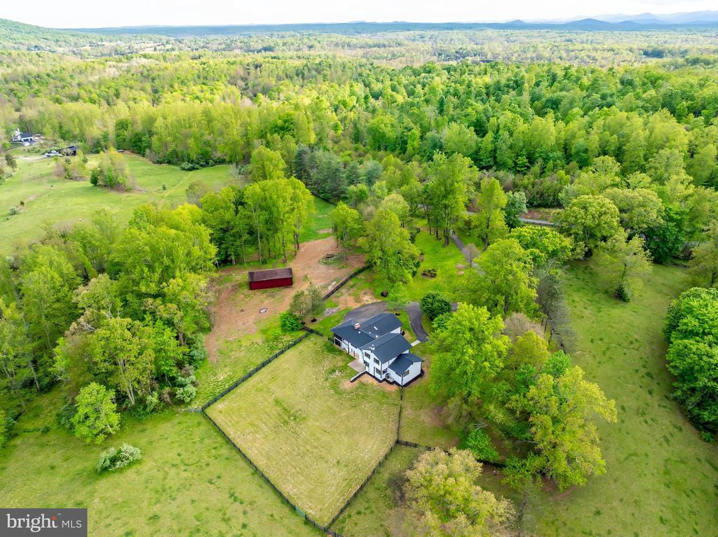 6891 WILSON RD, MARSHALL, Virginia 20115, 4 Bedrooms Bedrooms, ,3 BathroomsBathrooms,Residential,6891 WILSON RD,VAFQ2021902 MLS # VAFQ2021902