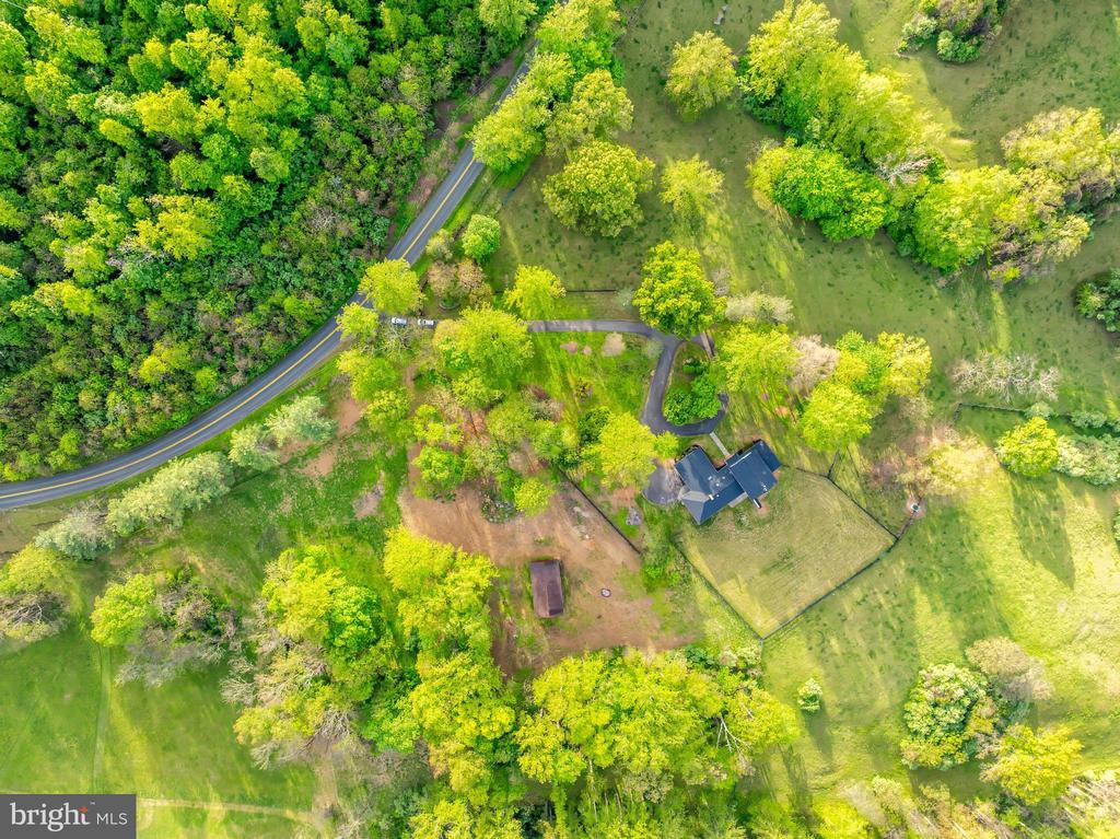 6891 WILSON RD, MARSHALL, Virginia 20115, 4 Bedrooms Bedrooms, ,3 BathroomsBathrooms,Residential,6891 WILSON RD,VAFQ2021902 MLS # VAFQ2021902