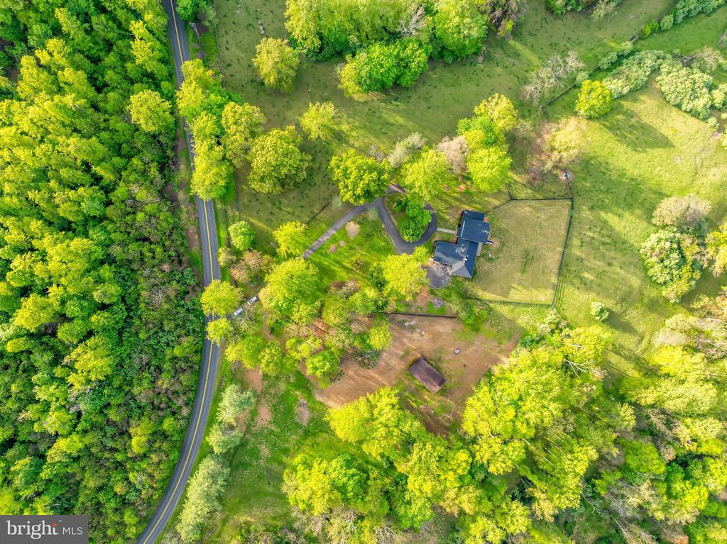 6891 WILSON RD, MARSHALL, Virginia 20115, 4 Bedrooms Bedrooms, ,3 BathroomsBathrooms,Residential,6891 WILSON RD,VAFQ2021902 MLS # VAFQ2021902