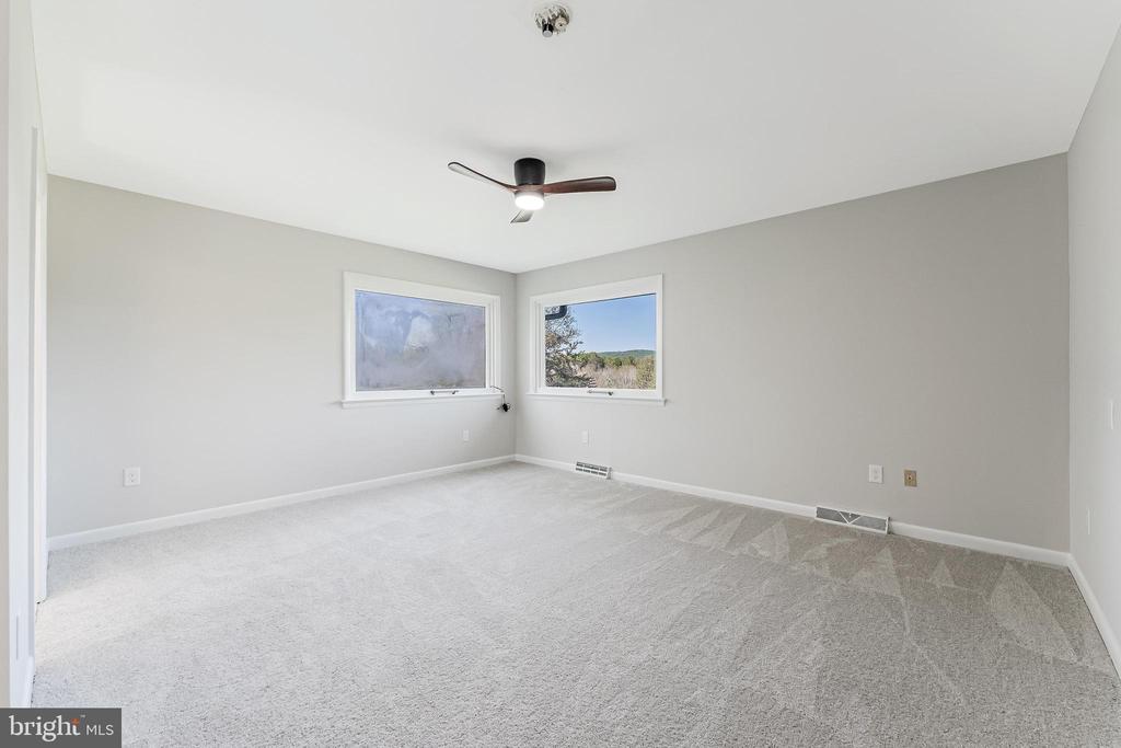 6891 WILSON RD, MARSHALL, Virginia 20115, 4 Bedrooms Bedrooms, ,3 BathroomsBathrooms,Residential,6891 WILSON RD,VAFQ2021902 MLS # VAFQ2021902