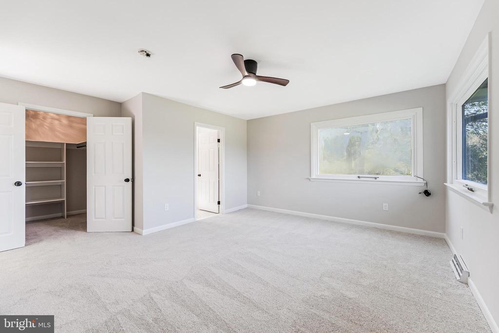 6891 WILSON RD, MARSHALL, Virginia 20115, 4 Bedrooms Bedrooms, ,3 BathroomsBathrooms,Residential,6891 WILSON RD,VAFQ2021902 MLS # VAFQ2021902