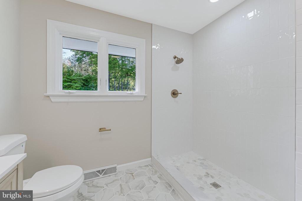 6891 WILSON RD, MARSHALL, Virginia 20115, 4 Bedrooms Bedrooms, ,3 BathroomsBathrooms,Residential,6891 WILSON RD,VAFQ2021902 MLS # VAFQ2021902